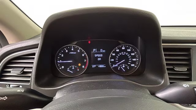 2017 Phantom Black Hyundai Elantra SE FWD Sedan