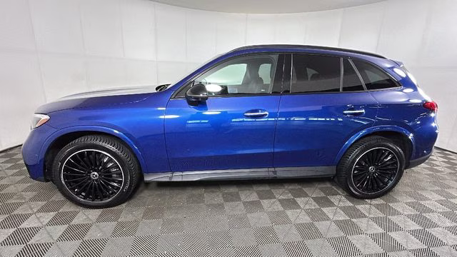 2023 Starling Blue Metallic Mercedes-Benz GLC GLC 300 AWD SUV