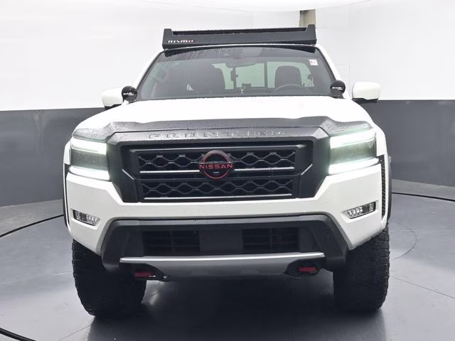2023 Glacier White Nissan Frontier PRO-4X 4X4 Truck