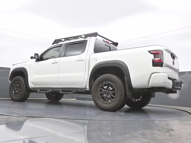 2023 Glacier White Nissan Frontier PRO-4X 4X4 Truck