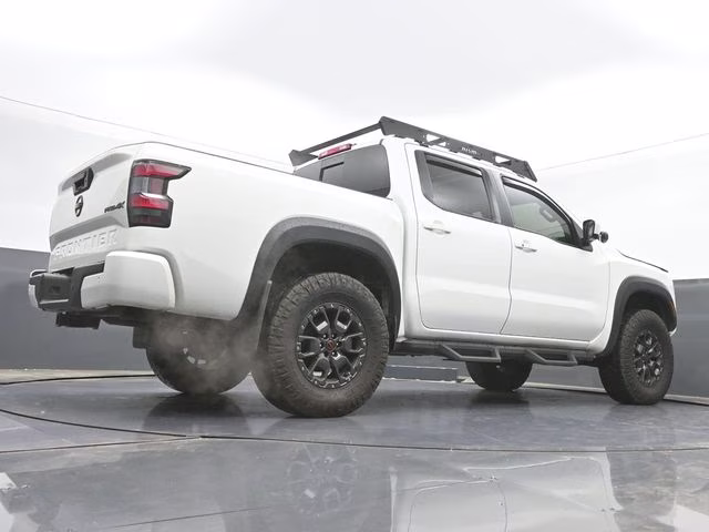 2023 Glacier White Nissan Frontier PRO-4X 4X4 Truck