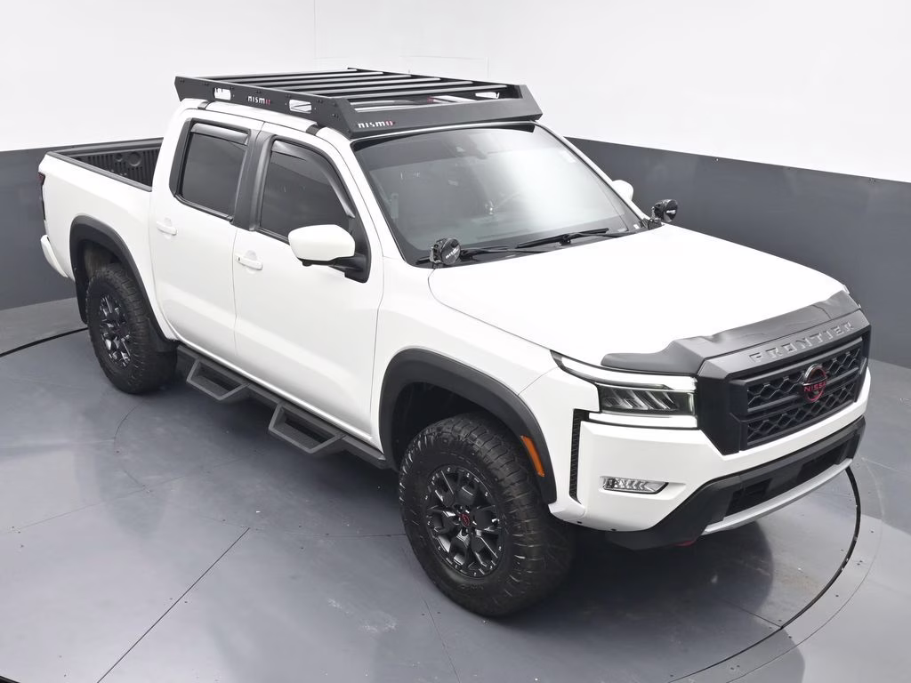 2023 Glacier White Nissan Frontier PRO-4X 4X4 Truck