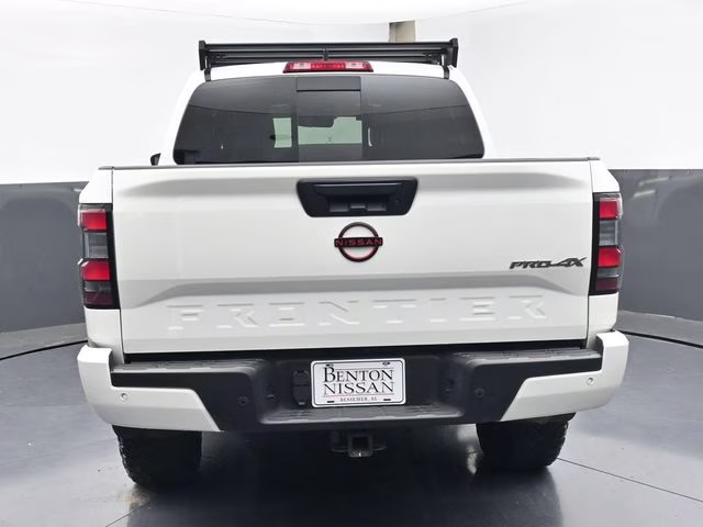 2023 Glacier White Nissan Frontier PRO-4X 4X4 Truck
