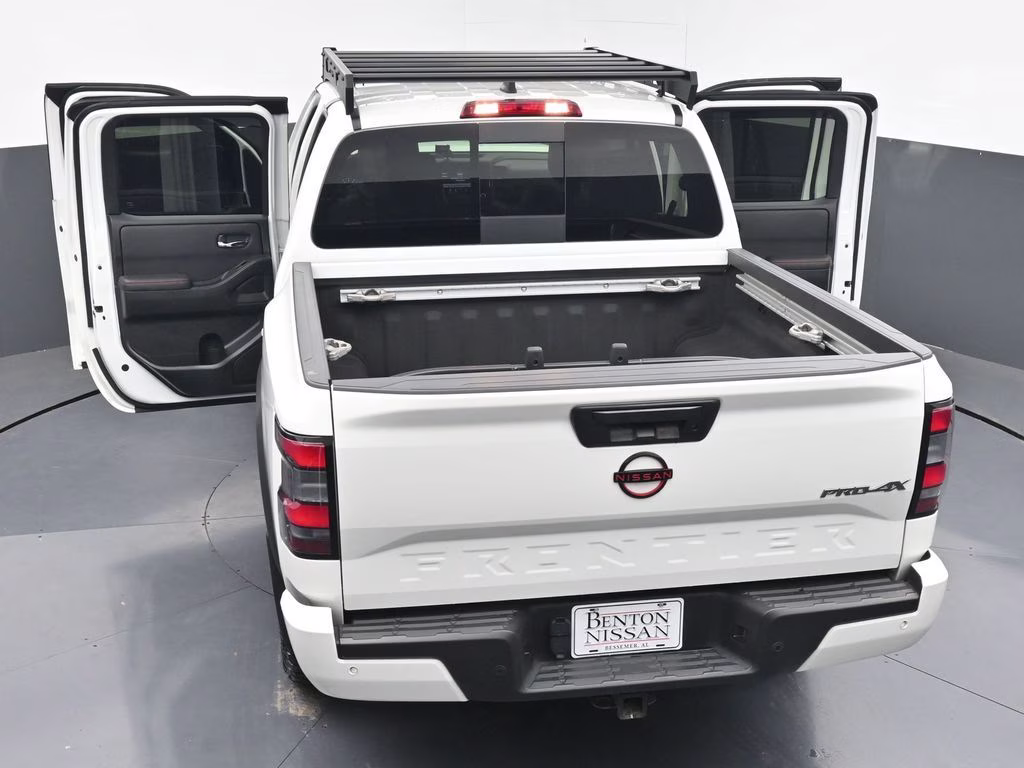 2023 Glacier White Nissan Frontier PRO-4X 4X4 Truck