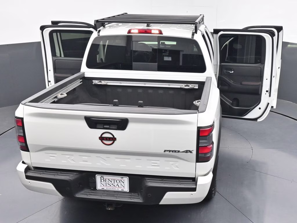 2023 Glacier White Nissan Frontier PRO-4X 4X4 Truck
