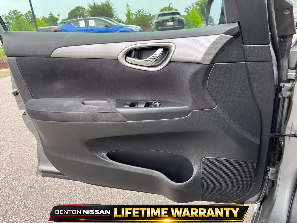 2013 Magnetic Gray Nissan Sentra SR FWD Sedan