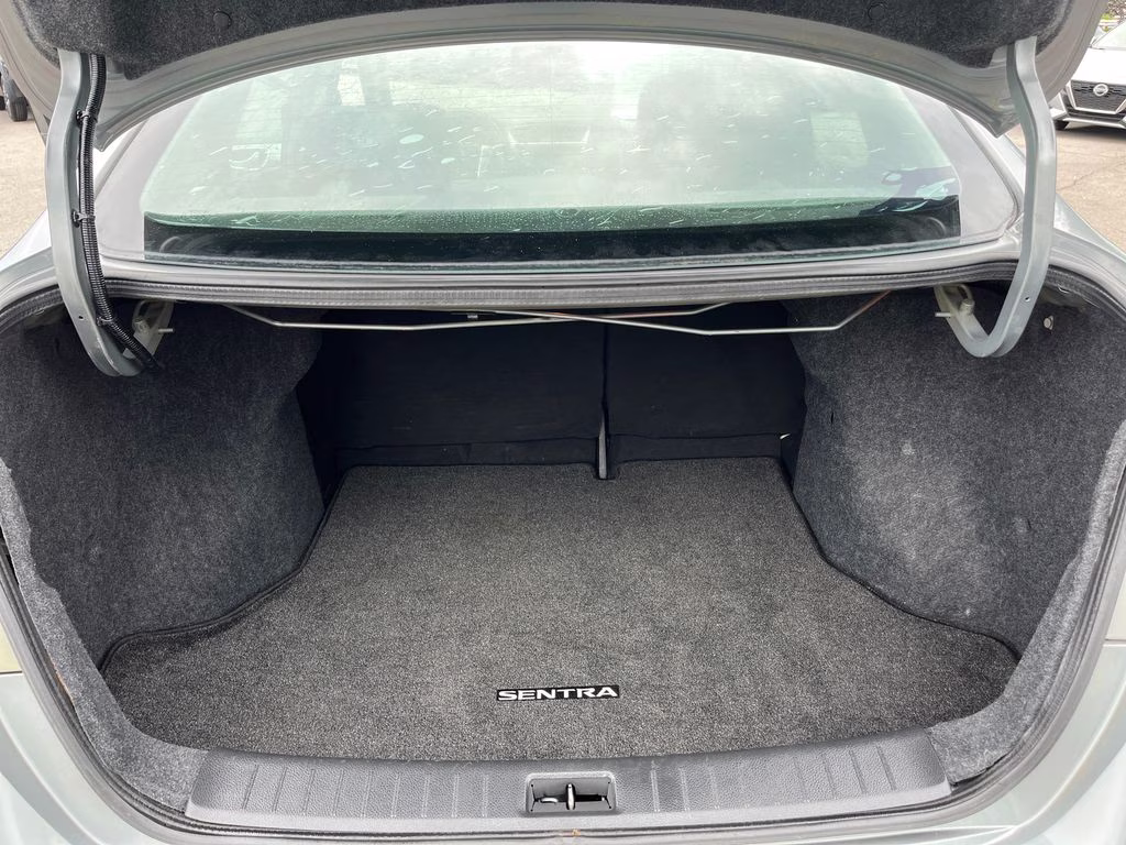 2013 Magnetic Gray Nissan Sentra SR FWD Sedan