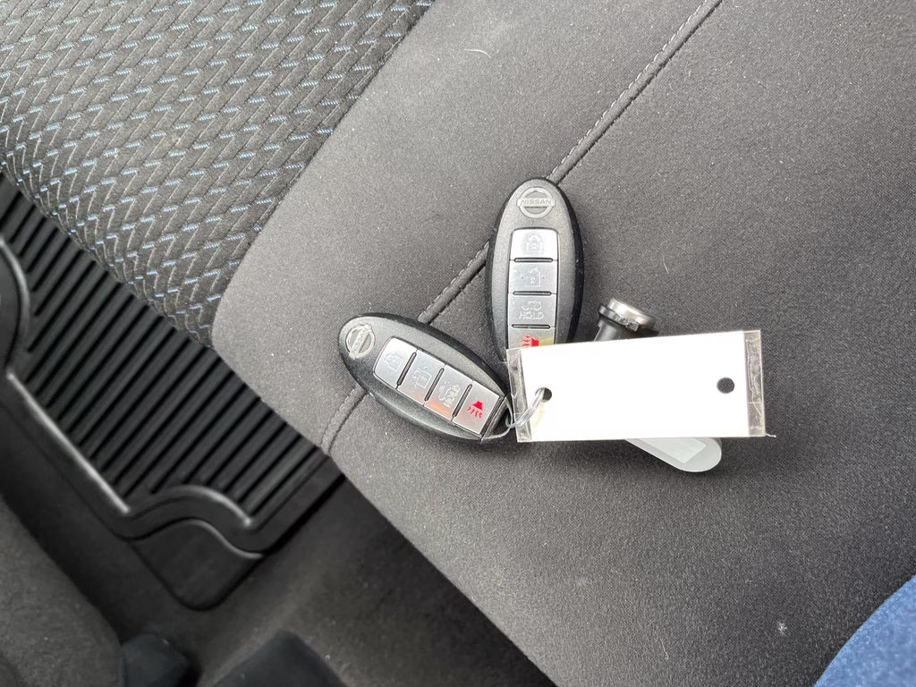 2013 Magnetic Gray Nissan Sentra SR FWD Sedan