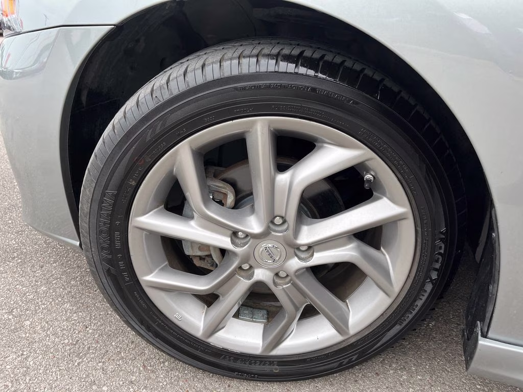 2013 Magnetic Gray Nissan Sentra SR FWD Sedan