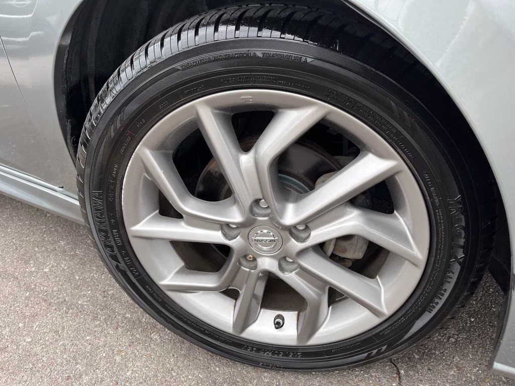 2013 Magnetic Gray Nissan Sentra SR FWD Sedan