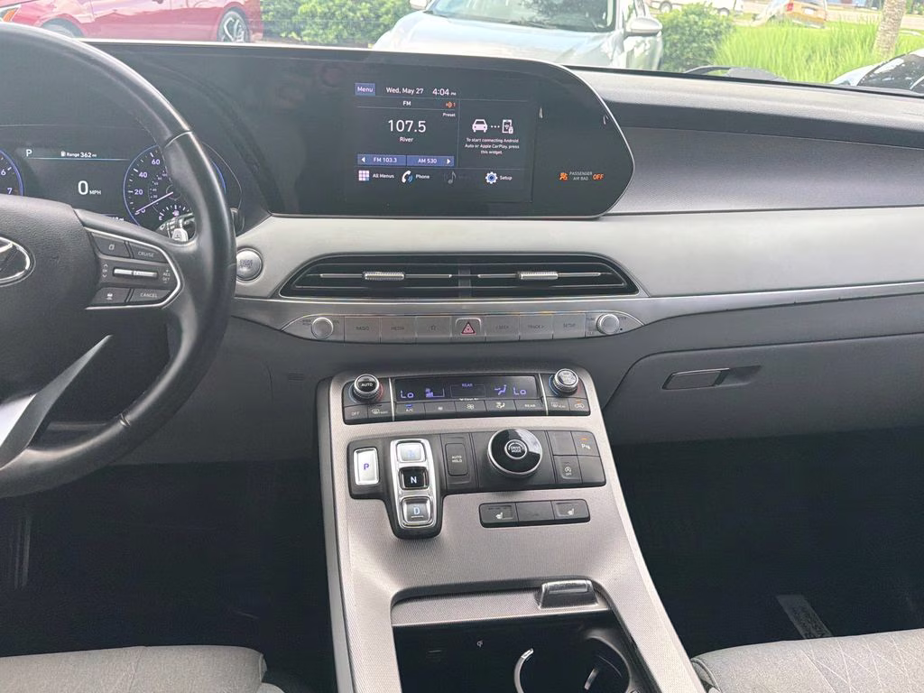 2021 Typhoon Silver Hyundai Palisade SEL FWD SUV