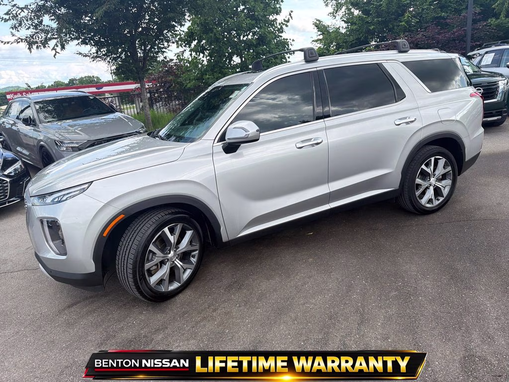 2021 Typhoon Silver Hyundai Palisade SEL FWD SUV