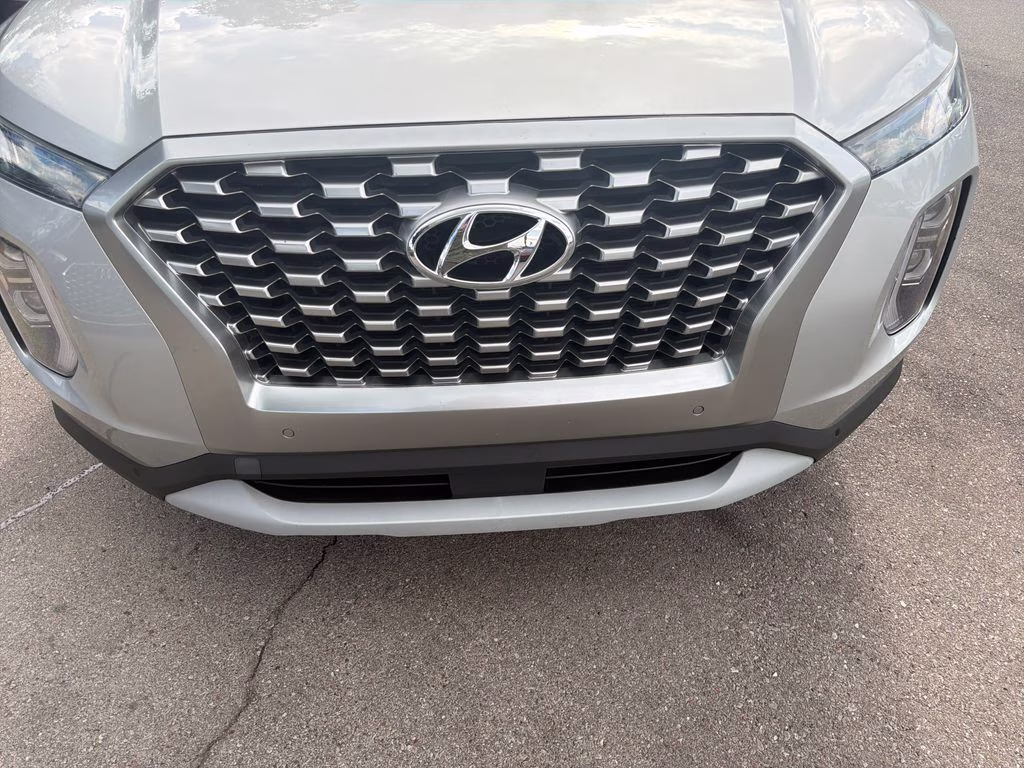 2021 Typhoon Silver Hyundai Palisade SEL FWD SUV