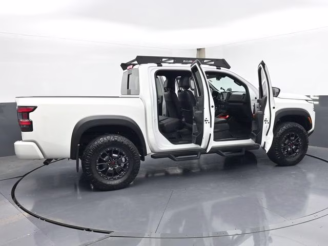 2023 Glacier White Nissan Frontier PRO-4X 4X4 Truck