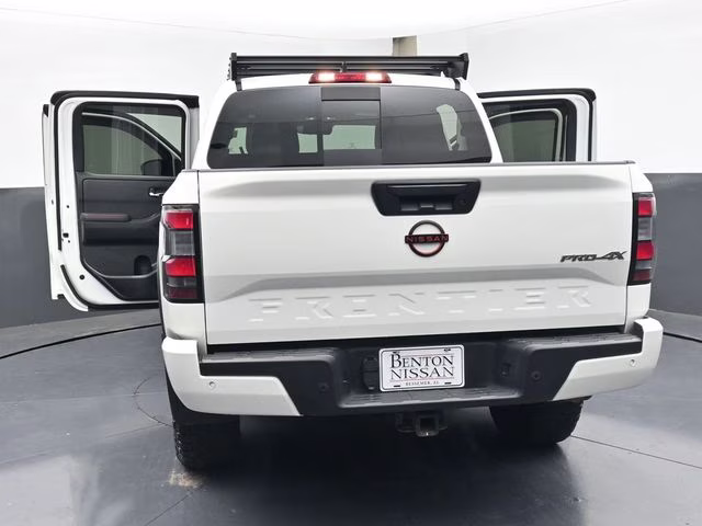 2023 Glacier White Nissan Frontier PRO-4X 4X4 Truck