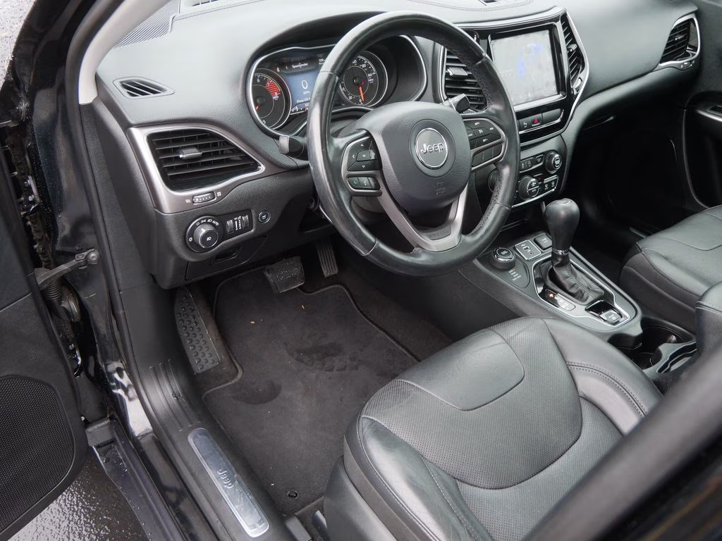 2020 Diamond Black Crystal Pearlcoat Jeep Cherokee Limited 4X4 SUV
