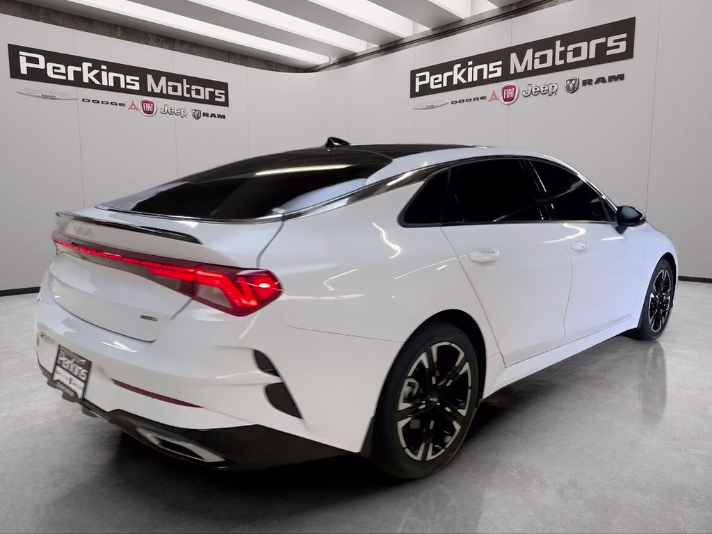 2024 Glacial White Pearl Kia K5 GT-Line FWD Sedan