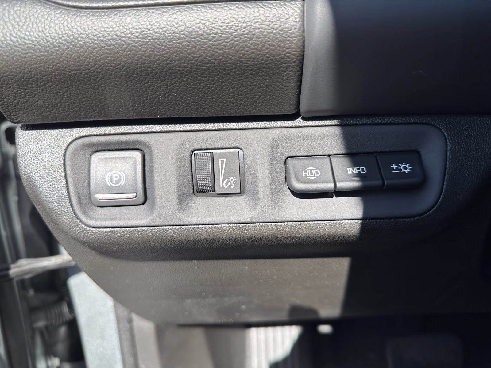 2023 Sterling Metallic GMC Acadia AT4 AWD SUV