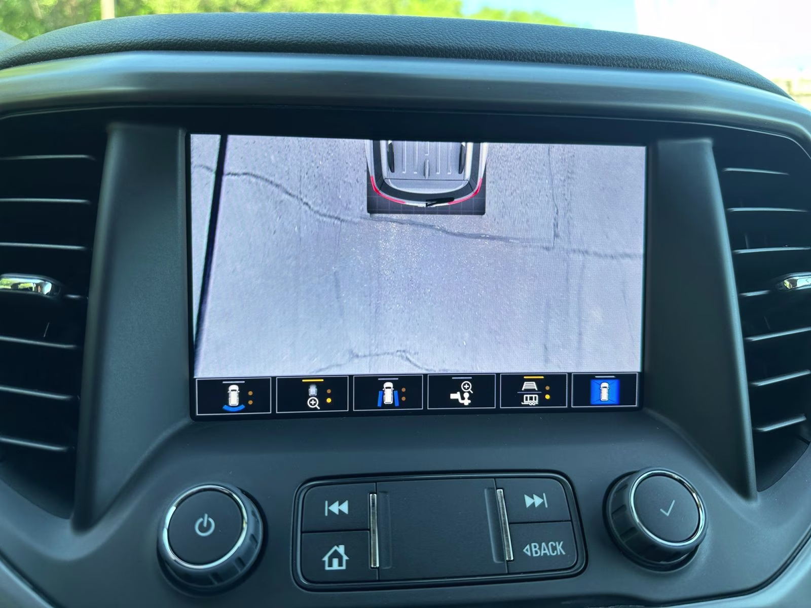 2023 Sterling Metallic GMC Acadia AT4 AWD SUV