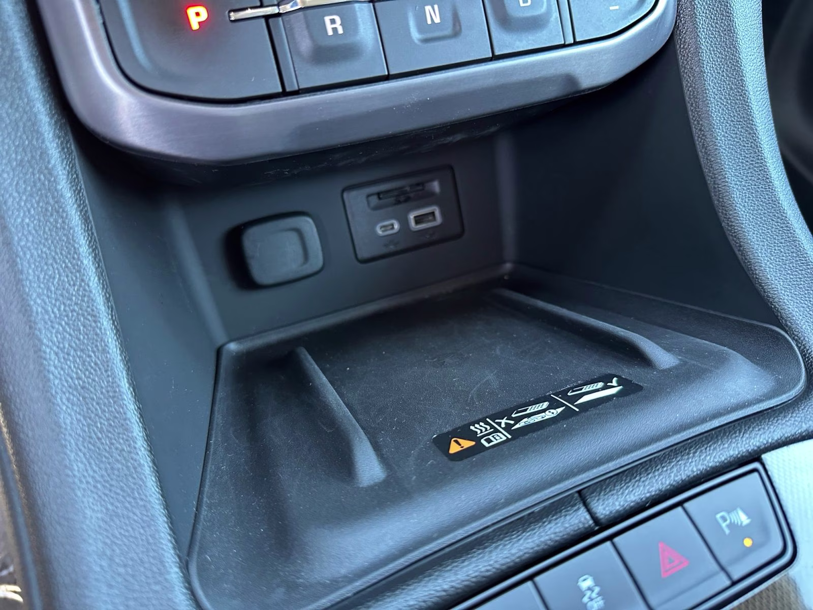 2023 Sterling Metallic GMC Acadia AT4 AWD SUV