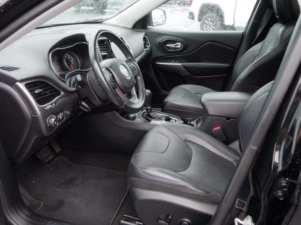 2020 Diamond Black Crystal Pearlcoat Jeep Cherokee Limited 4X4 SUV