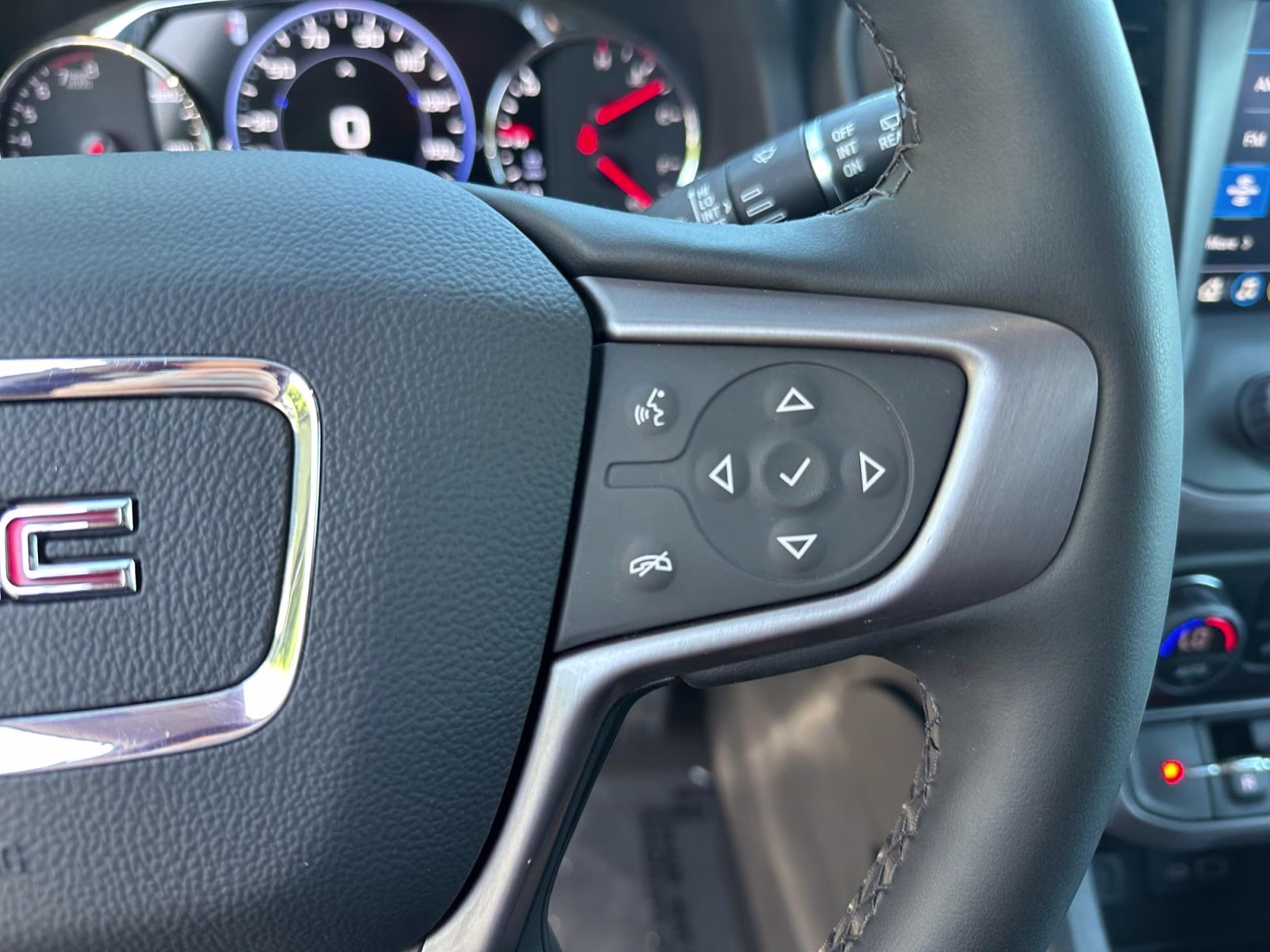 2023 Sterling Metallic GMC Acadia AT4 AWD SUV