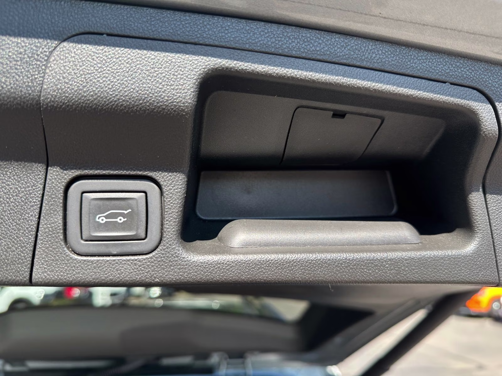 2023 Sterling Metallic GMC Acadia AT4 AWD SUV