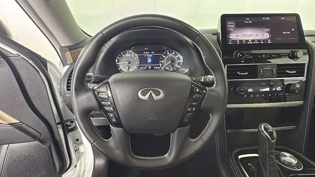 2023 White INFINITI QX80 Premium Select 4X4 SUV