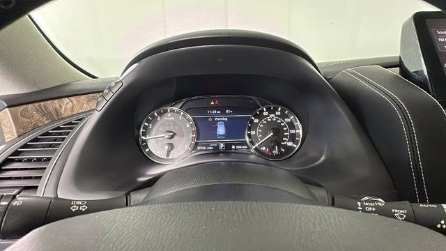 2023 White INFINITI QX80 Premium Select 4X4 SUV