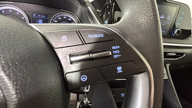 2023 Onyx Black Hyundai Sonata SE FWD Sedan