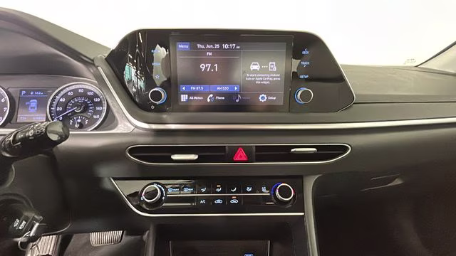 2023 Onyx Black Hyundai Sonata SE FWD Sedan