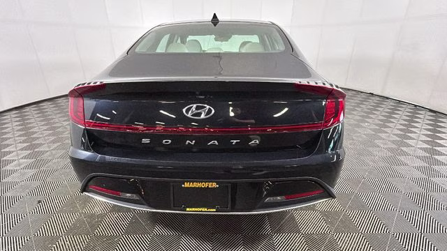 2023 Onyx Black Hyundai Sonata SE FWD Sedan