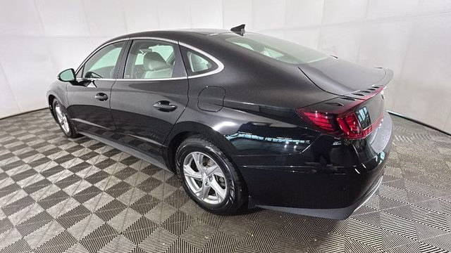 2023 Onyx Black Hyundai Sonata SE FWD Sedan