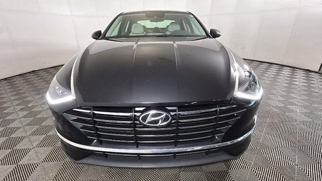 2023 Onyx Black Hyundai Sonata SE FWD Sedan
