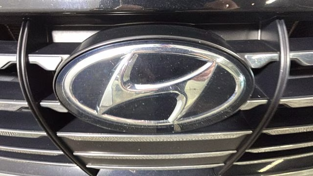 2023 Onyx Black Hyundai Sonata SE FWD Sedan