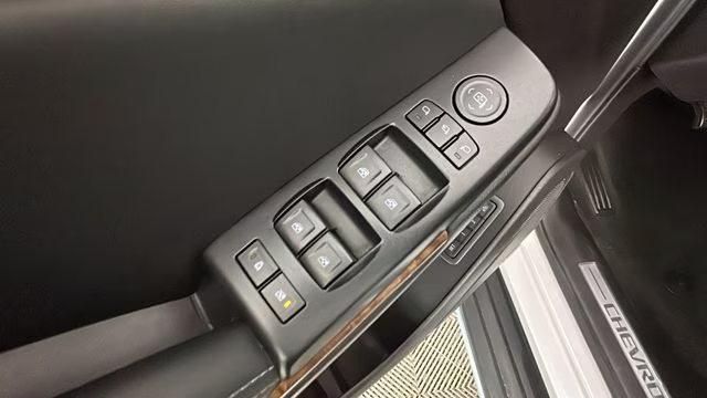 2016 Iridescent Pearl Tricoat Chevrolet Tahoe LTZ 4X4 SUV