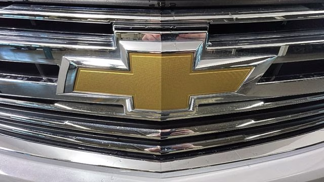 2016 Iridescent Pearl Tricoat Chevrolet Tahoe LTZ 4X4 SUV
