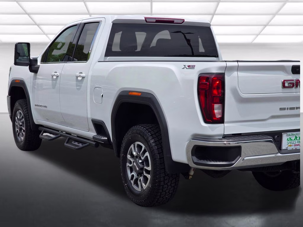 2022 Summit White GMC Sierra 2500HD SLE 4X4 Truck
