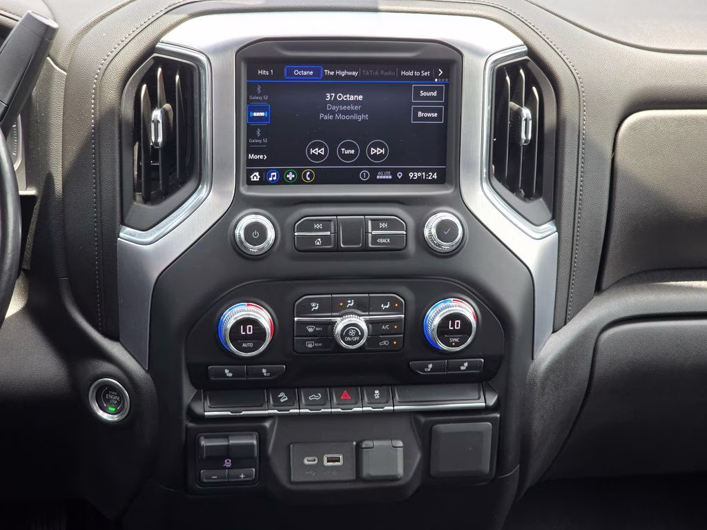 2022 Summit White GMC Sierra 2500HD SLE 4X4 Truck