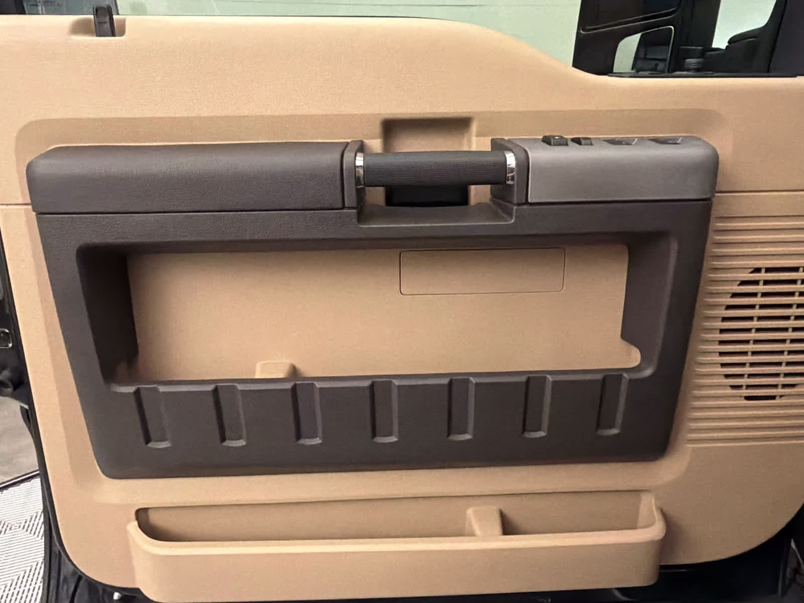 2016 Green Gem/Caribou Ford Super Duty F-250 SRW Lariat 4X4 Truck