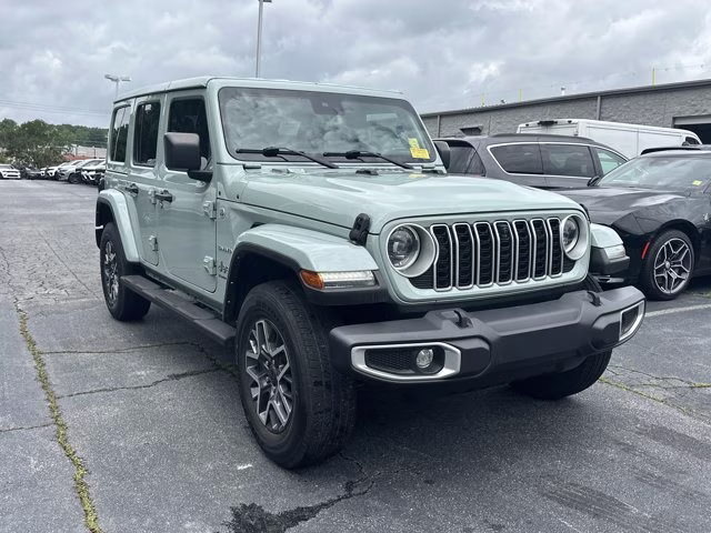 2024 Earl Clearcoat Jeep Wrangler Sahara 4X4 Convertible