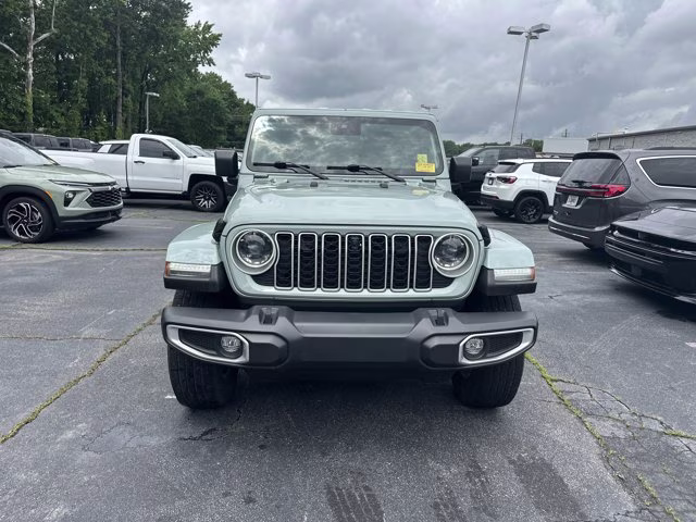 2024 Earl Clearcoat Jeep Wrangler Sahara 4X4 Convertible