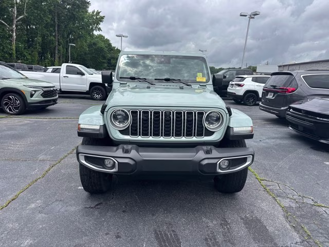 2024 Earl Clearcoat Jeep Wrangler Sahara 4X4 Convertible