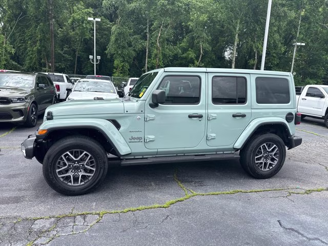 2024 Earl Clearcoat Jeep Wrangler Sahara 4X4 Convertible