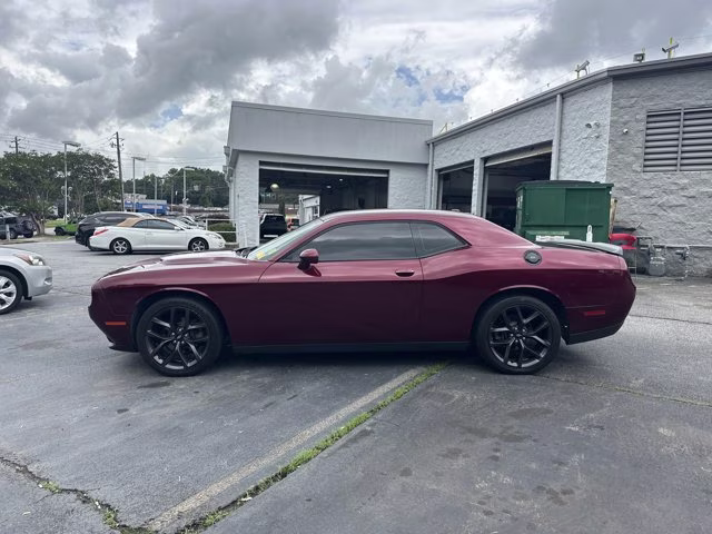 2019 Octane Red Pearlcoat Dodge Challenger SXT RWD Coupe