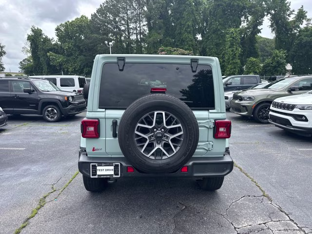 2024 Earl Clearcoat Jeep Wrangler Sahara 4X4 Convertible