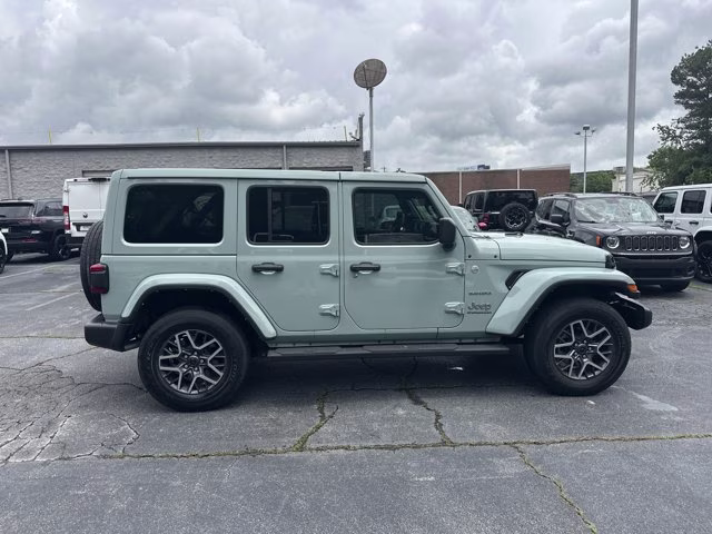 2024 Earl Clearcoat Jeep Wrangler Sahara 4X4 Convertible
