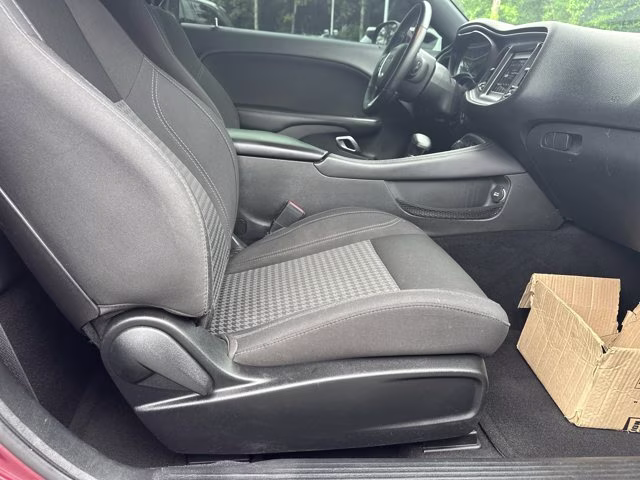 2019 Octane Red Pearlcoat Dodge Challenger SXT RWD Coupe