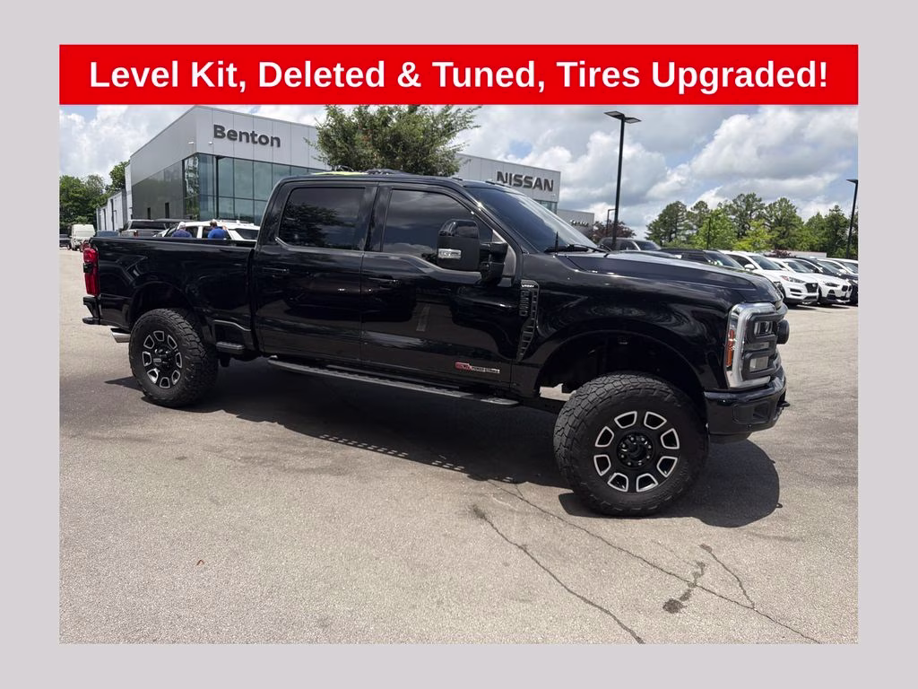 2023 Ford F-250 Lariat 4x4 Crew Cab 6-3/4' Box's photo