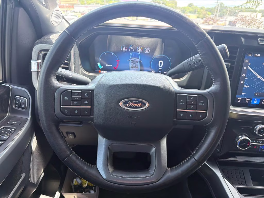 2023 Black Metallic Ford Super Duty F-250 SRW Lariat 4X4 Truck